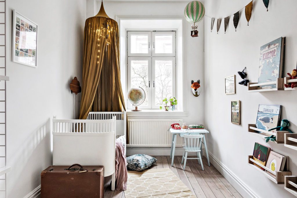 6843759 12 328 16 photo web Lovely Life