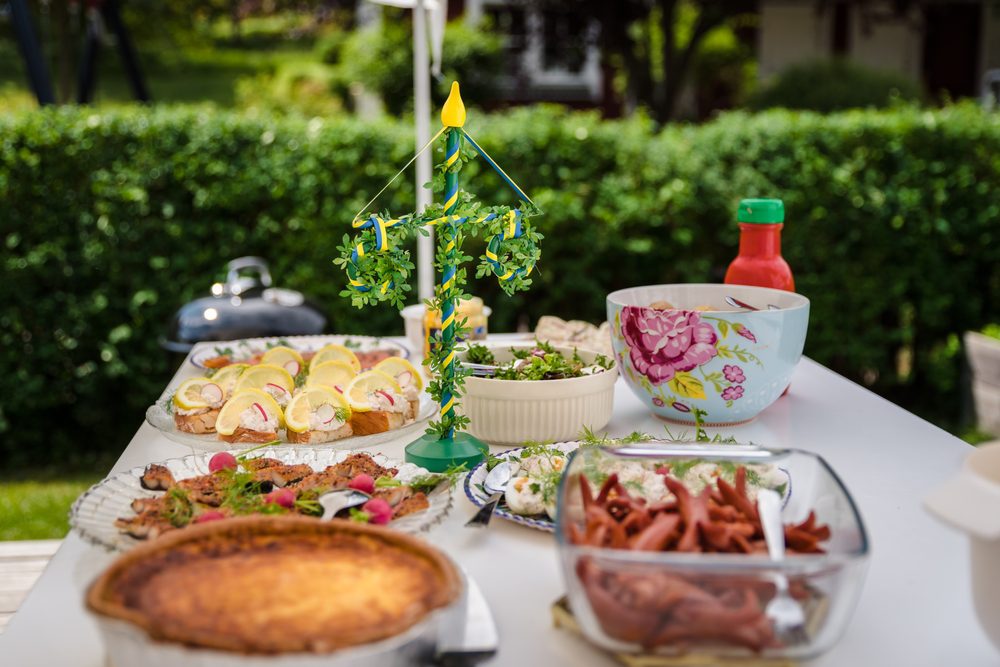 Läs mer om artikeln Fira midsommarfesten