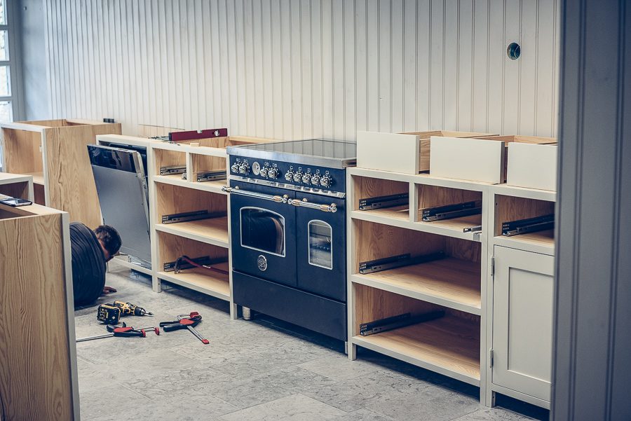 Katrin Baath Lovelylife 08131 Status, svar, öppning och tjuvtitt i min Ateljé.