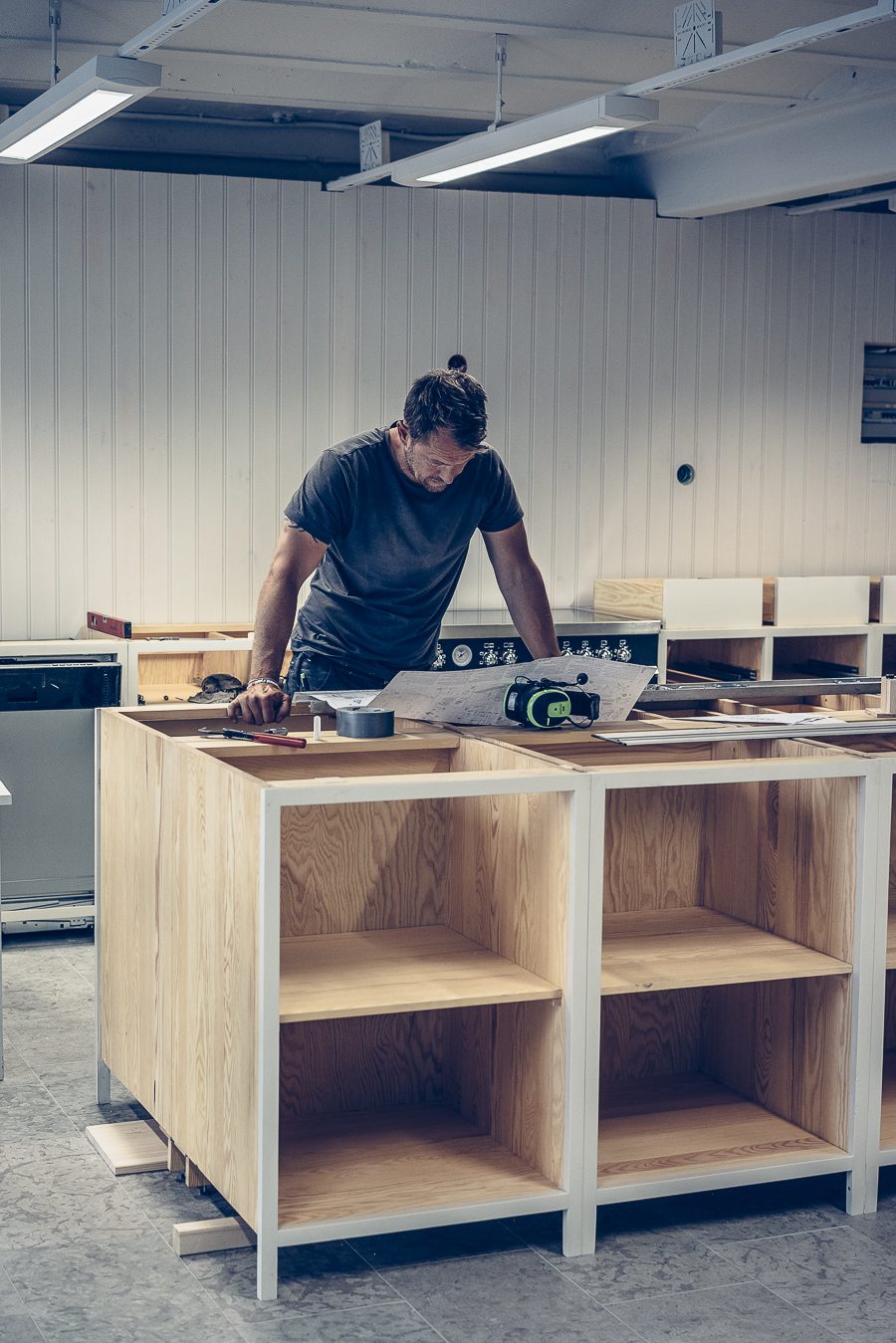 Katrin Baath Lovelylife 08135 Status, svar, öppning och tjuvtitt i min Ateljé.