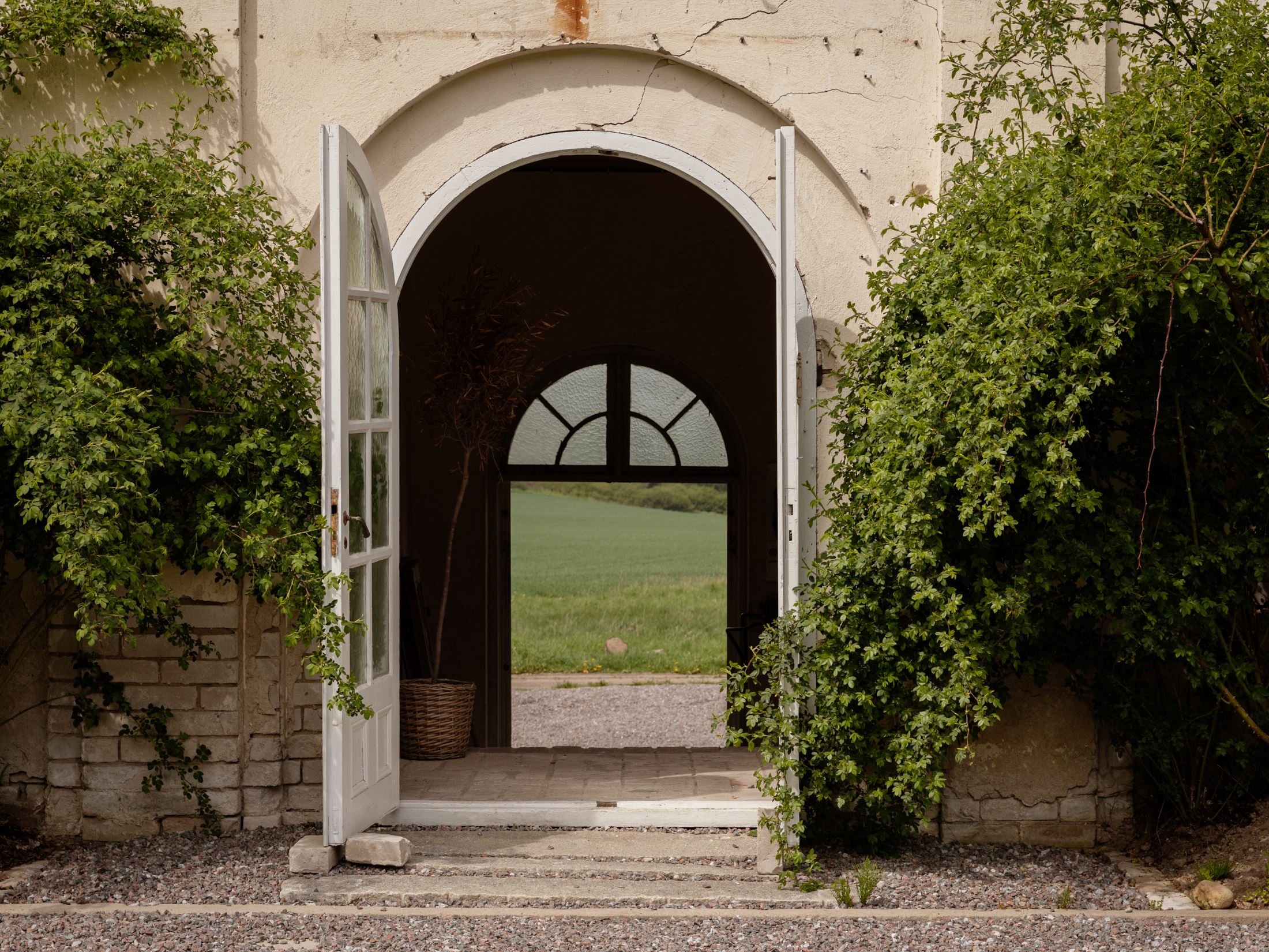 angsholm 5 historiska hem lovely life volang Vem vill flytta in i ett slott?