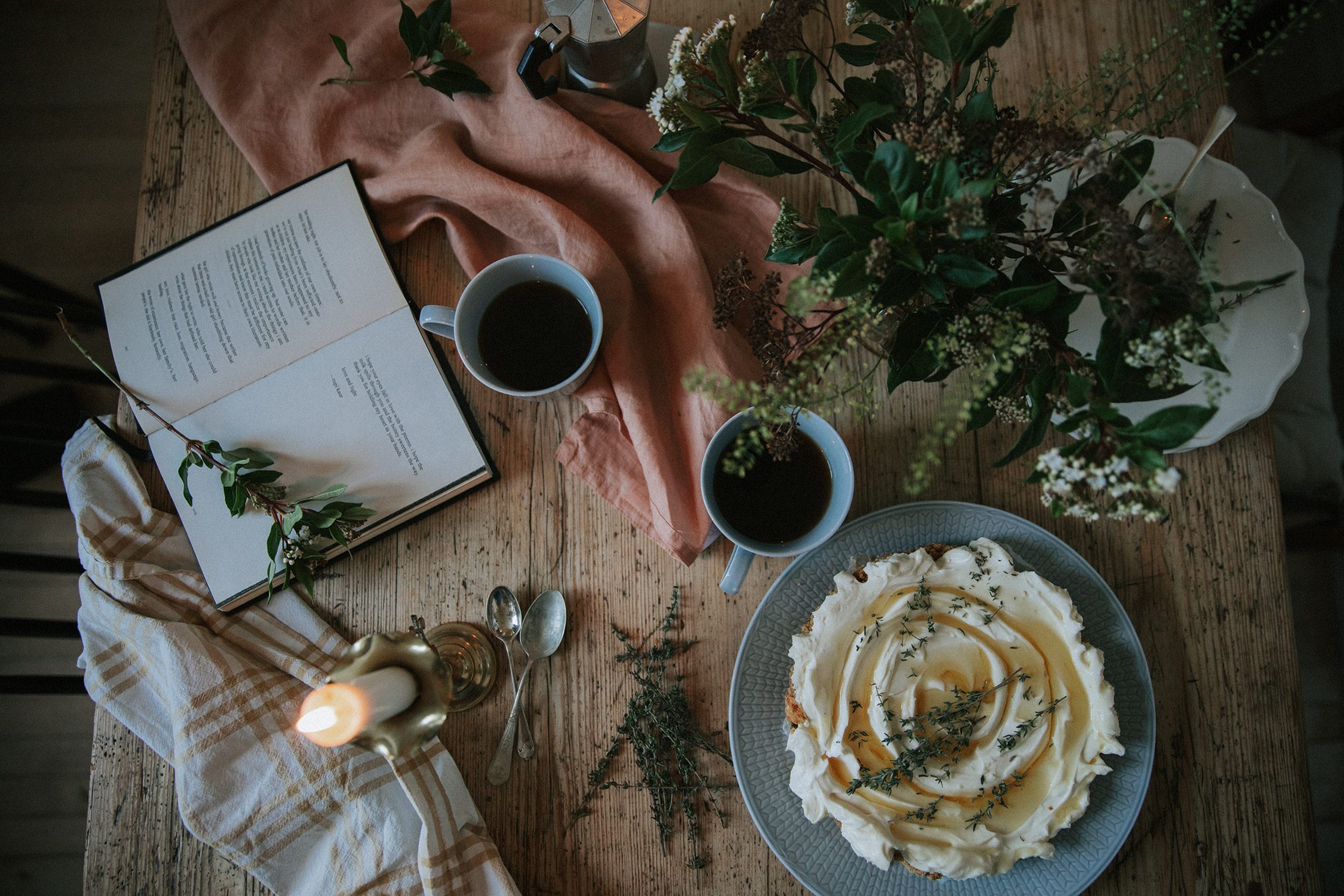 Läs mer om artikeln Yoghurt cheesecake with white chocolate & thyme