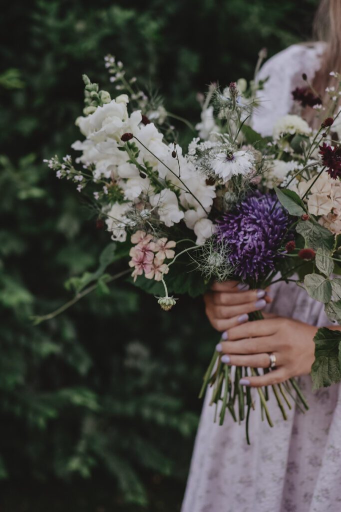Lovely Life 373 blommor jag odlar 2023 linnea ahslten lumdgren02 Lovely Life