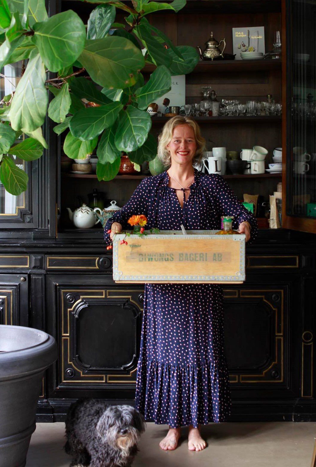 framför skafferiet liten Rawfood och min godaste snickersbrownie