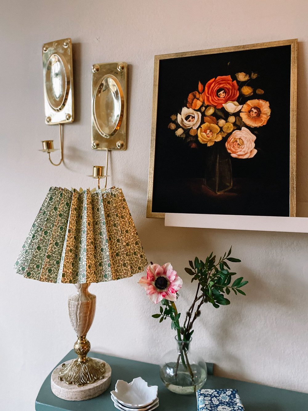 Läs mer om artikeln DIY: Gör en plisserad lampskärm av en vintagelampa