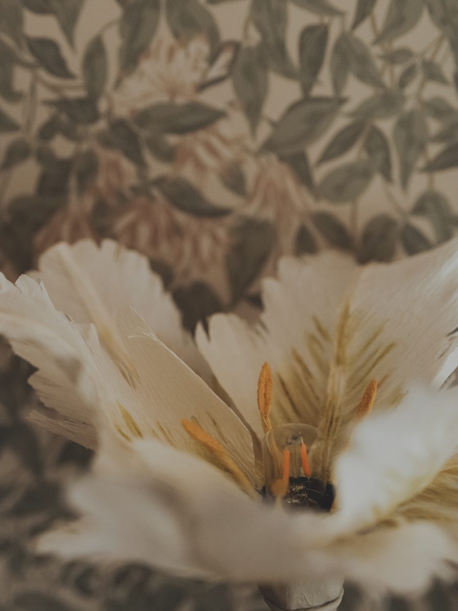 lampa fjadertulpan handgjord unik linnea ahlsten lundgren blomsterlampa2025 03 Mina handgjorda blomsterlampor