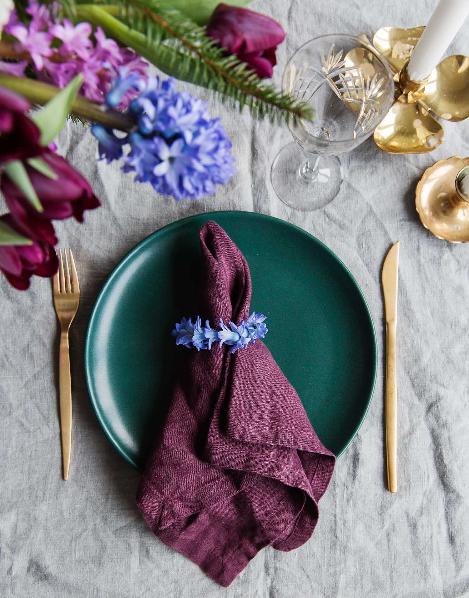 Läs mer om artikeln DIY- Gör enkla servettringar av hyacint