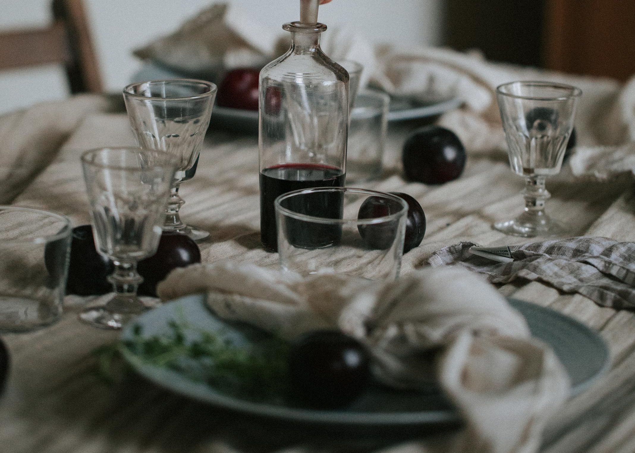 Läs mer om artikeln a rainy day in october, tablescaping & books